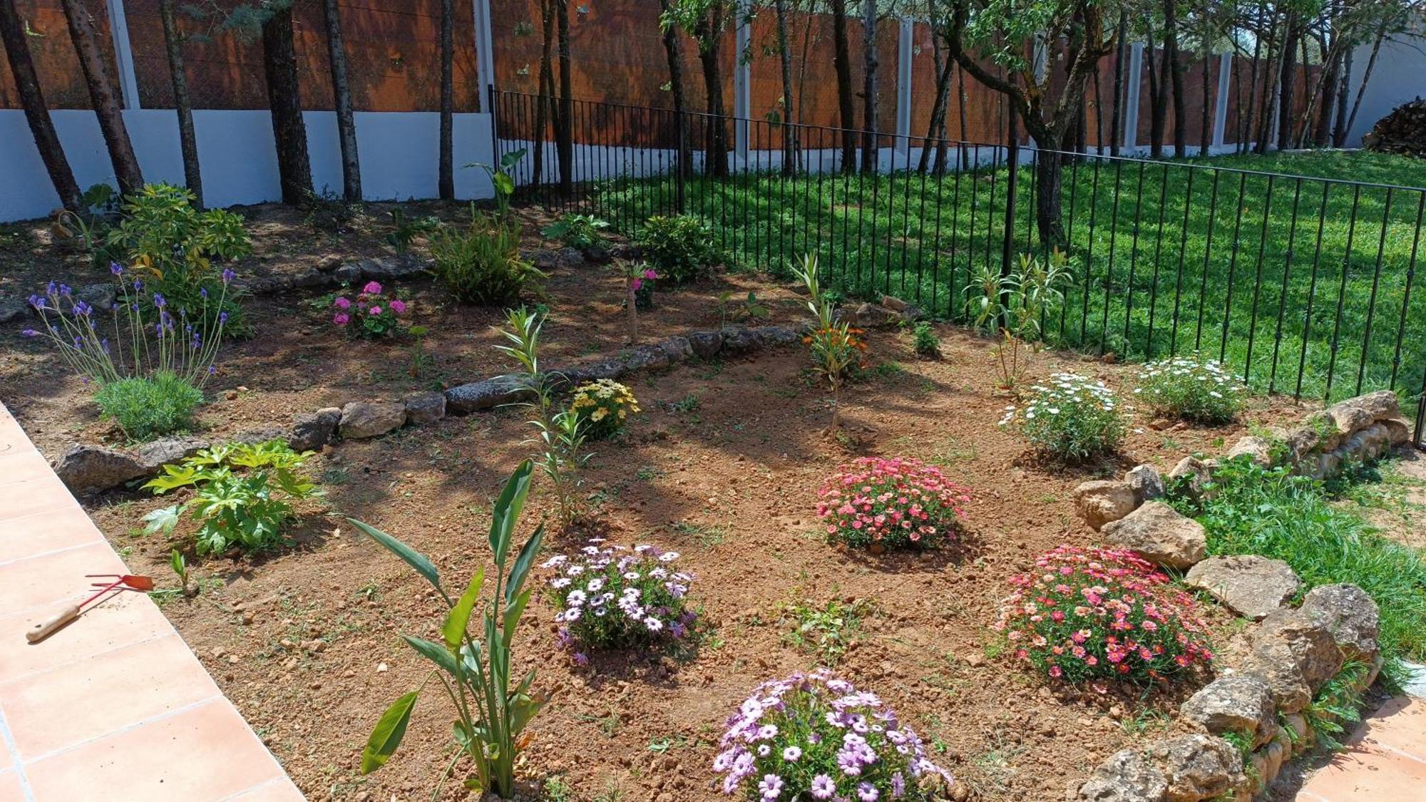 Casa Sierrecilla Homestay *